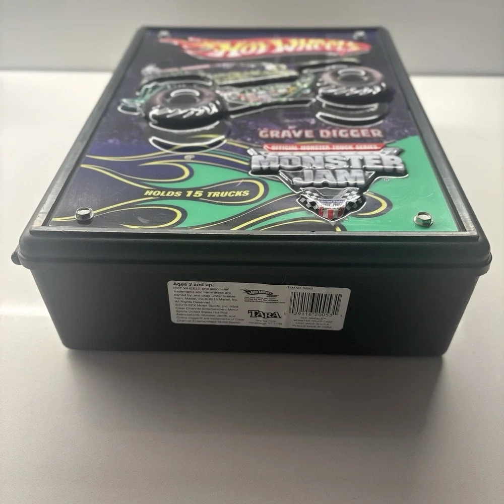 Hot Wheels Monster Jam Truck 3D Grave Digger Storage Carry Case W/ 4 Vehicles